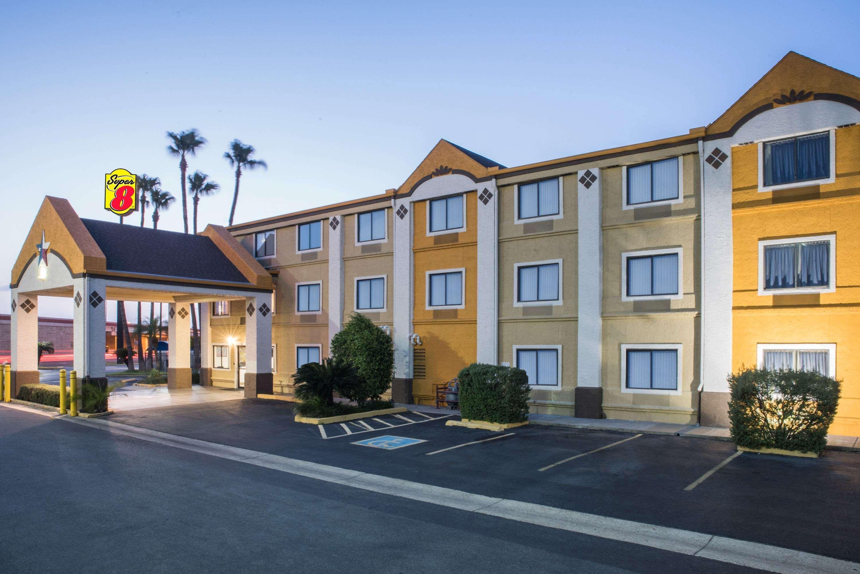 Super 8 By Wyndham Tx Harlingen