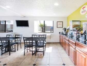 Hotel Super 8 By Wyndham Tx 2*