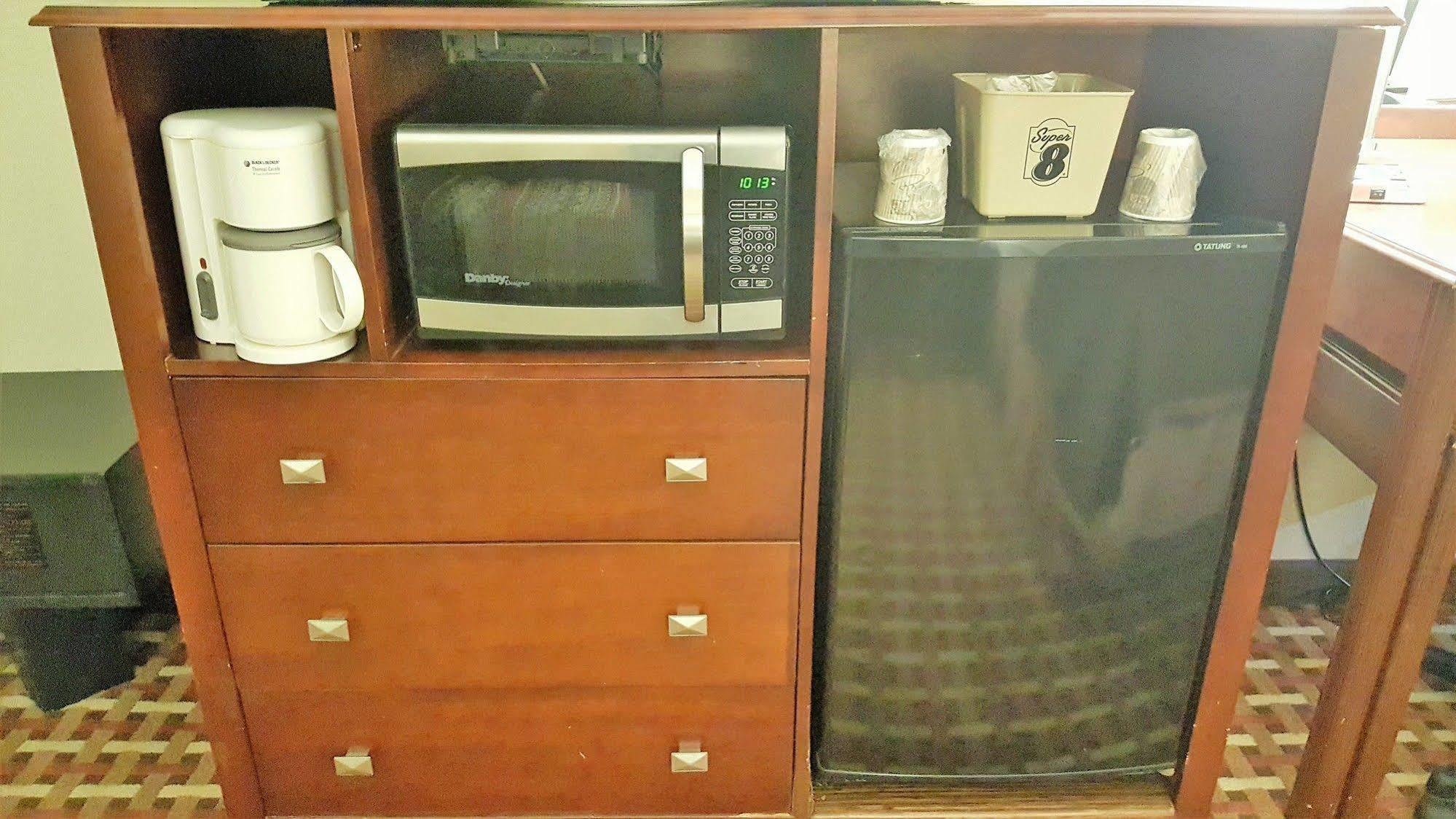 Super 8 By Wyndham Tx Hotel 2*