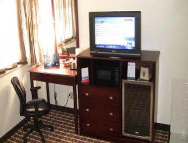 Super 8 By Wyndham Tx Harlingen