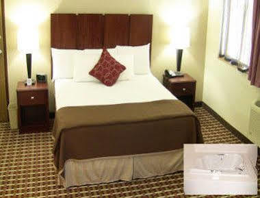 Super 8 By Wyndham Tx 2*