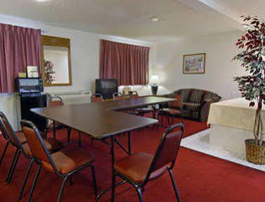 Super 8 By Wyndham Tx Hotel Harlingen